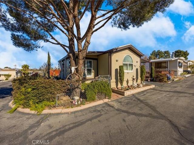 House for sale in Apple Valley, California