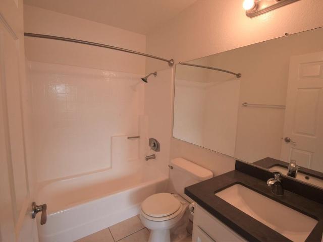 Apartment for rent in North Hollywood Neighborhood Council District, Canoga Park