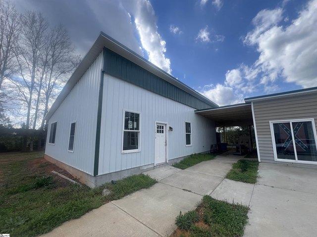 House for sale in Cross Hill, South Carolina