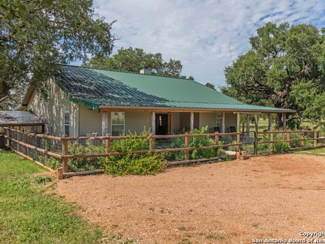 House for sale in Bandera House for sale in Bandera