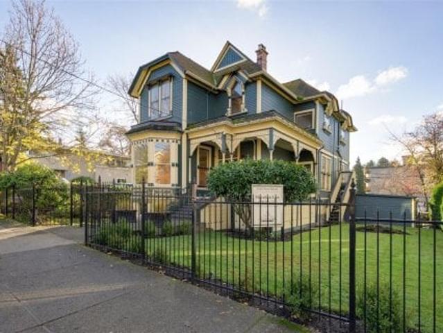 House for sale in Victoria, British Columbia