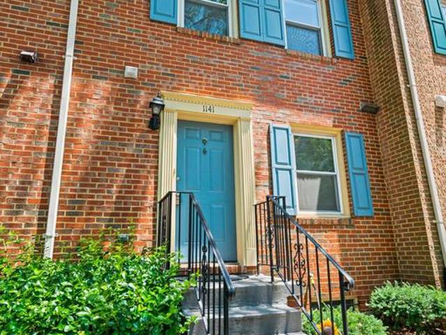 Townhouse for sale in Virginia