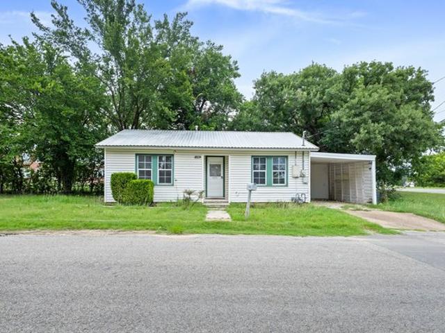 House for sale in Stephenville, Texas