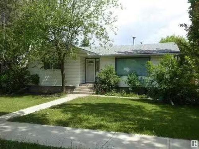House for sale in Wedgewood, Alberta