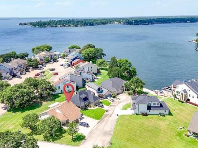 Townhouse for sale in Willis, Texas