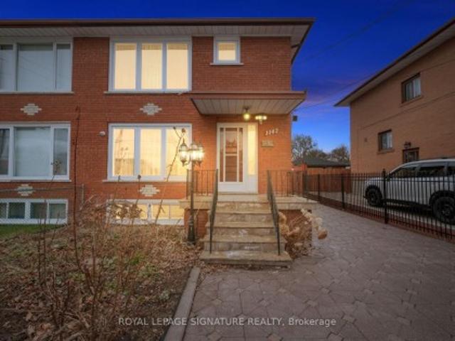 House for sale in Mississauga, Ontario