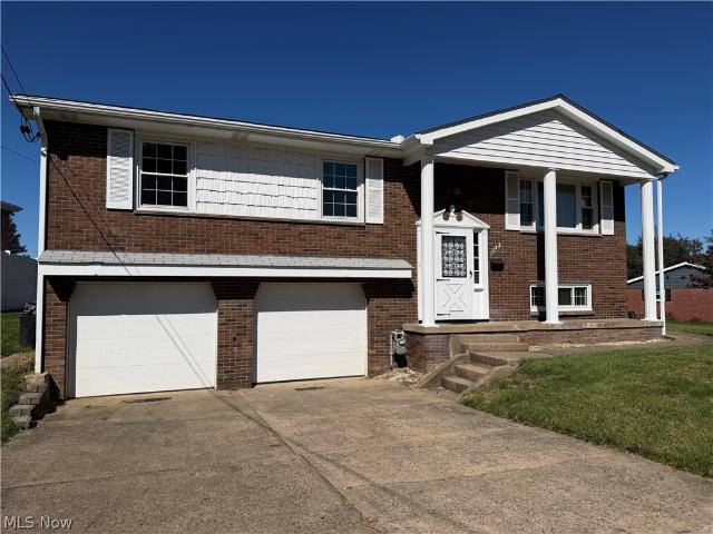 House for sale in Weirton, Brooke County