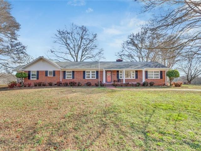 House for sale in Pickens, South Carolina