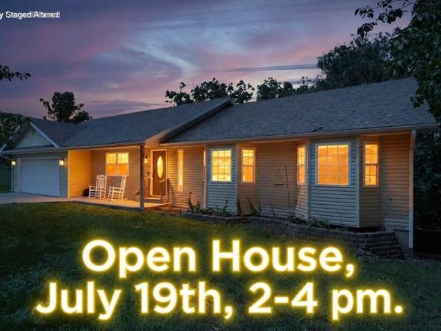 House for sale in Stone, Missouri