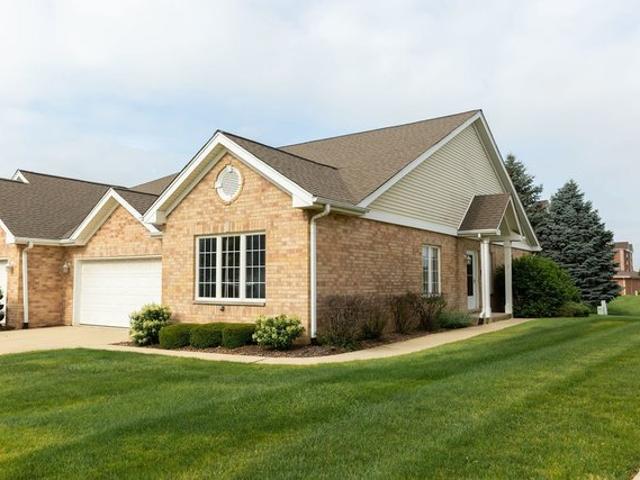 Townhouse for sale in Oak Lawn, Illinois