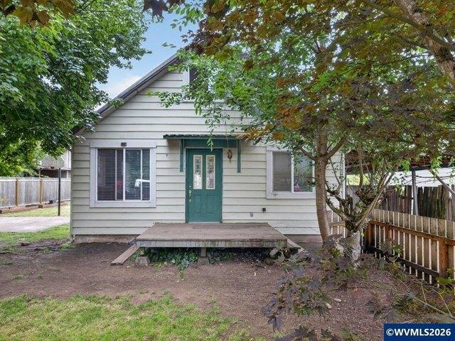 House for sale in Oregonia