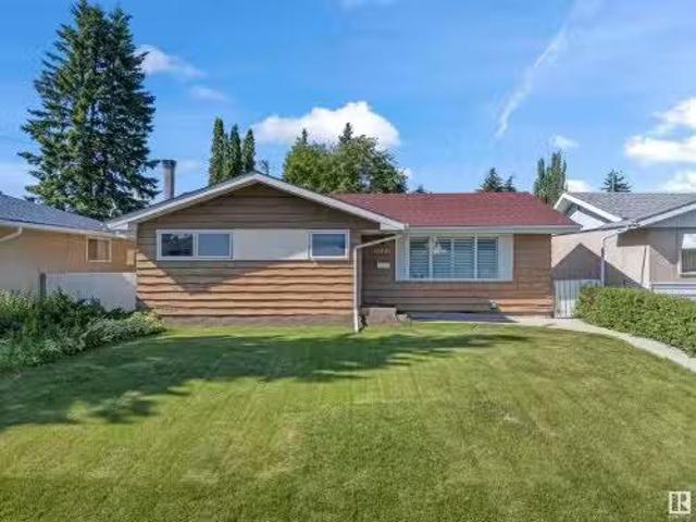House for sale in Wedgewood, Alberta