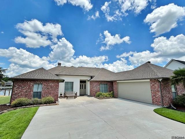 House for sale in Saint Amant, Louisiana