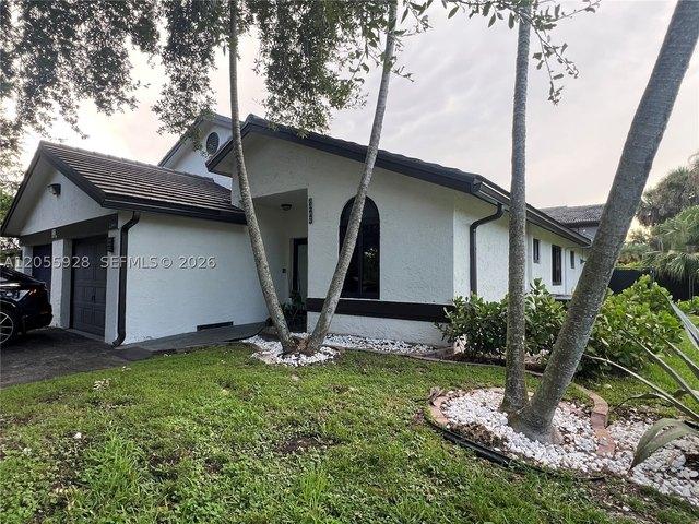 House for sale in Coral Springs, Florida