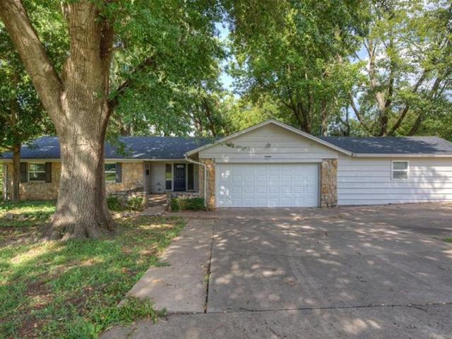 House for sale in Bixby, Oklahoma