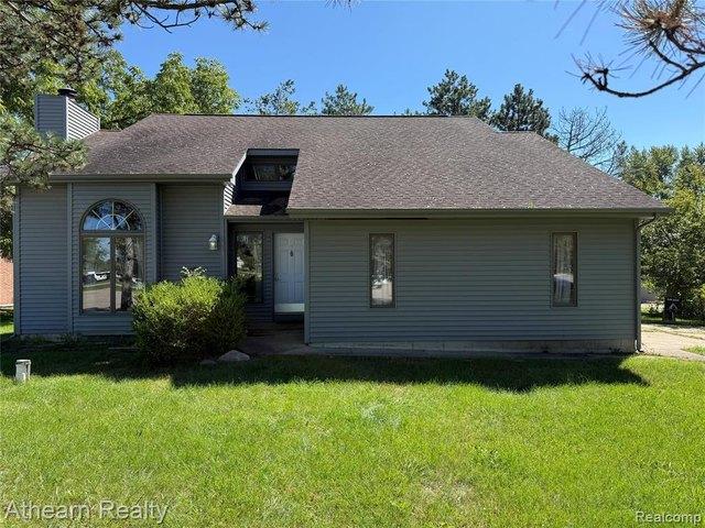 House for sale in Fenton, Michigan