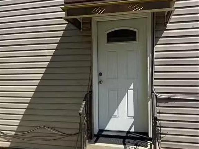 House for rent in Ridgewood House for rent in Ridgewood