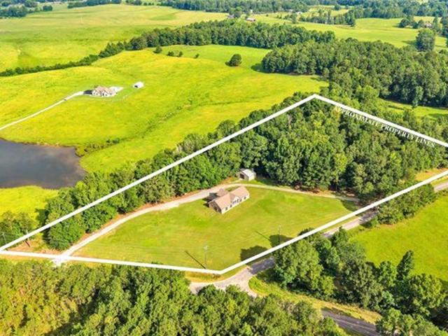House for sale in Elmore, Alabama