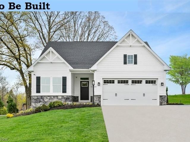 House for sale in Fox Run, Grafton