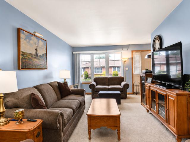 Condo for sale in Alsip, Illinois