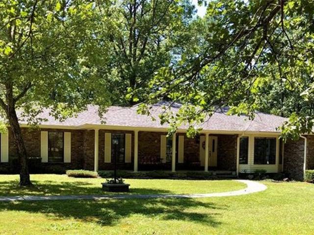 House for sale in Doniphan, Missouri
