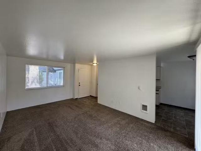 Condo for rent in Salem
