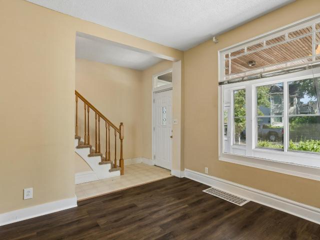 House for sale in Dayton's Bluff, Ramsey