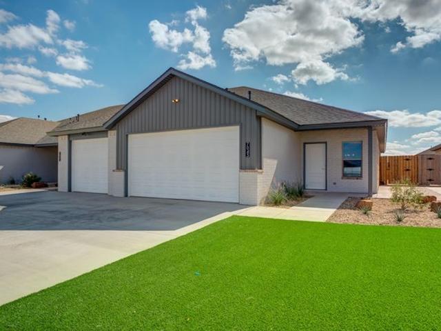 Townhouse for sale in Wolfforth, Texas