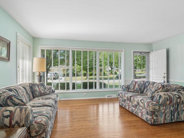 House for sale in Arlington Heights, Illinois