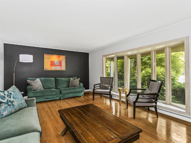 House for sale in Deerfield