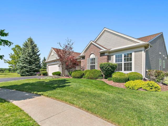 House for sale in Mchenry, Illinois