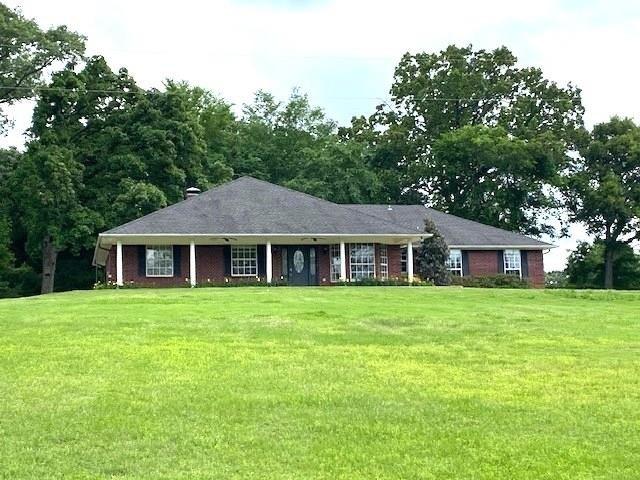 House for sale in Henderson, Texas
