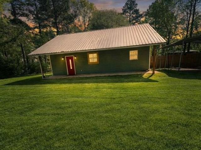 House for sale in Summit, Mississippi