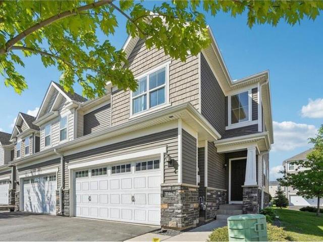 Townhouse for sale in Maple Grove