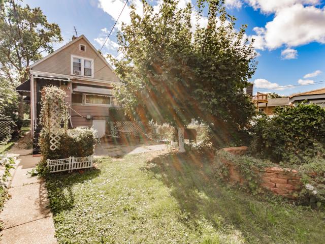 House for sale in Chicago Park, Illinois