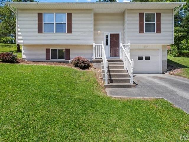 House for sale in Jackson, Missouri