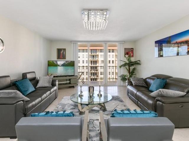 Condo for sale in Hillsboro Beach, Florida