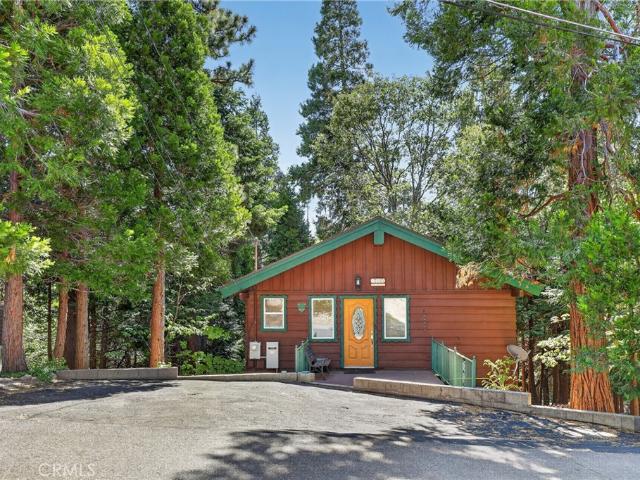 House for sale in Cedarpines Park, California