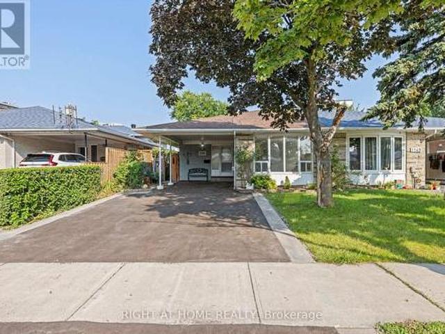 House for sale in Mississauga, Ontario