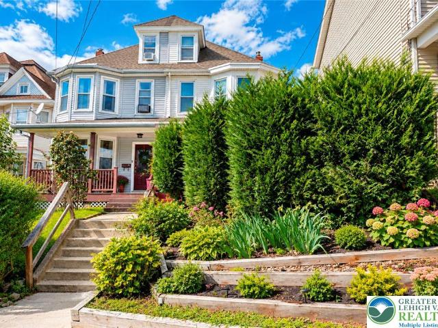 House for sale in Easton, Pennsylvania