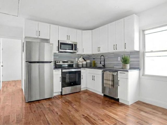 House for sale in The Bronx, Arverne