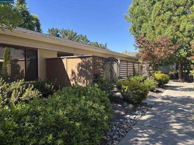 Condo for sale in Walnut Creek, California