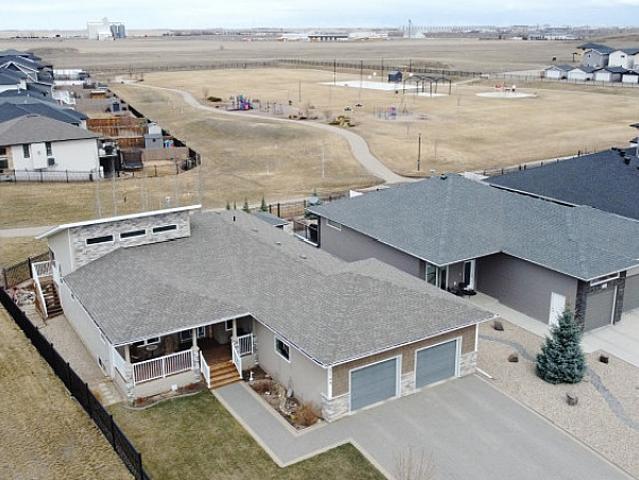 House for sale in Moose Jaw, Saskatchewan