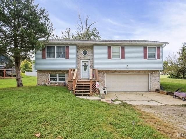 House for sale in Edwardsville, Madison County