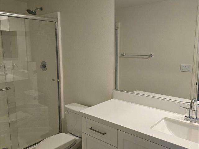 Condo for rent in Artesia