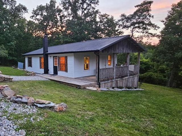 House for sale in Mountain Grove, Missouri