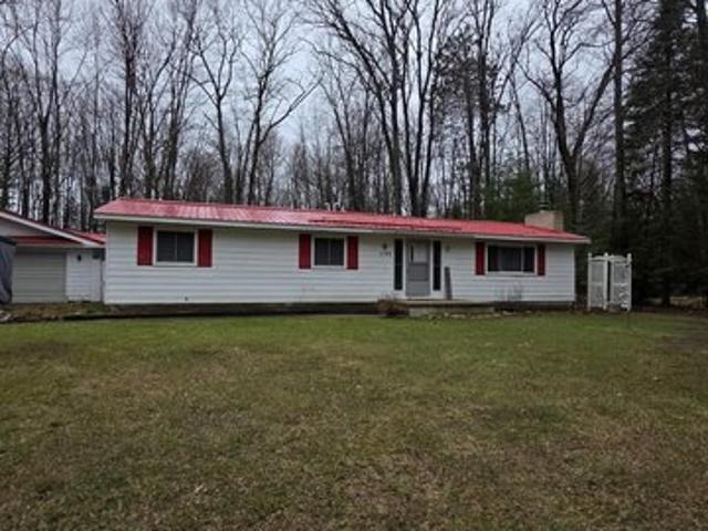 House for sale in Saint Helen, Michigan