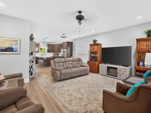 House for sale in Bowling Green, Warren County