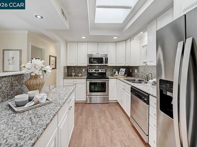 Condo for sale in Walnut Creek, California