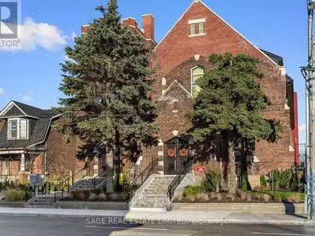 Condo for sale in Davenport, Toronto